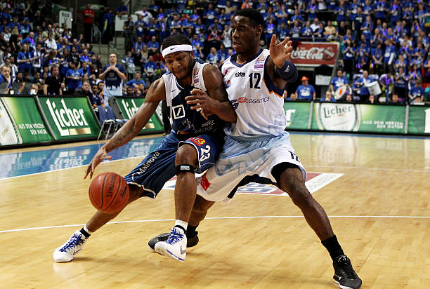 比如发球失 比如发球失